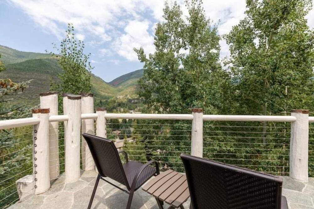 Photo of Outdoor in Highland Meadows
