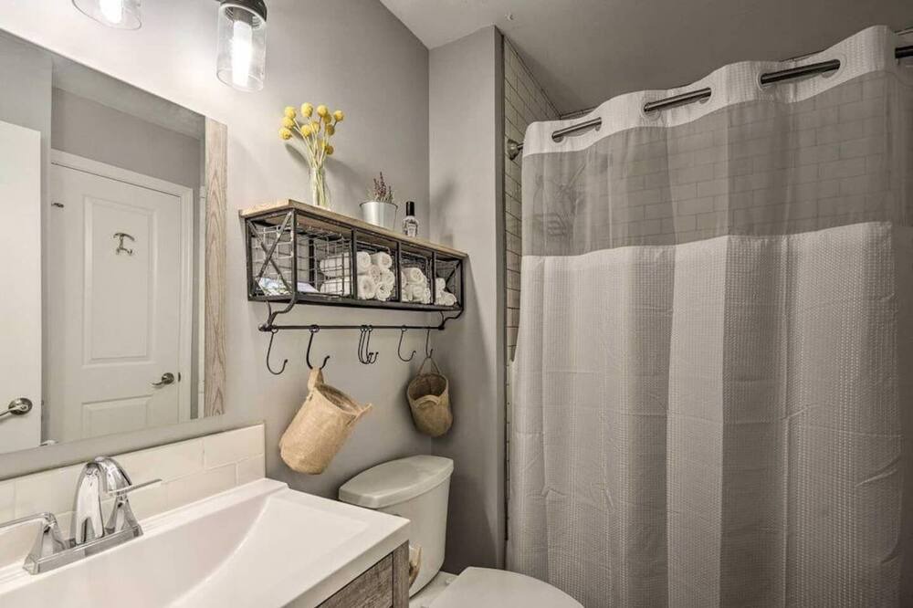 Photo of Bathroom in Security-Widefield