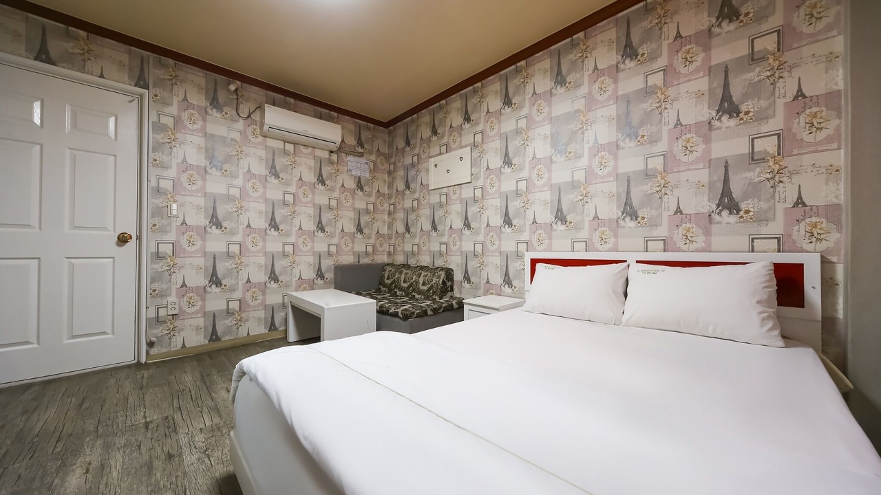 Photo of Bedroom in Daemyeong-dong