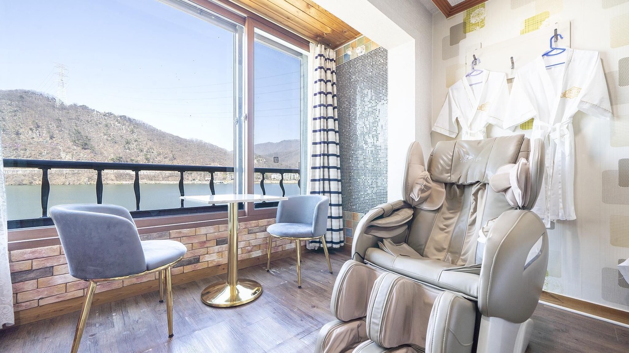 Photo of Bedroom in Seojong