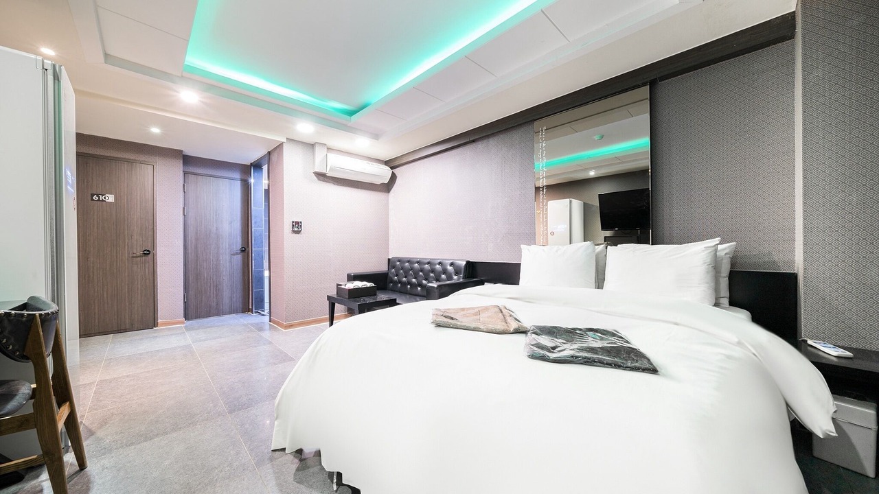 Photo of Bedroom in Geumjeong-dong