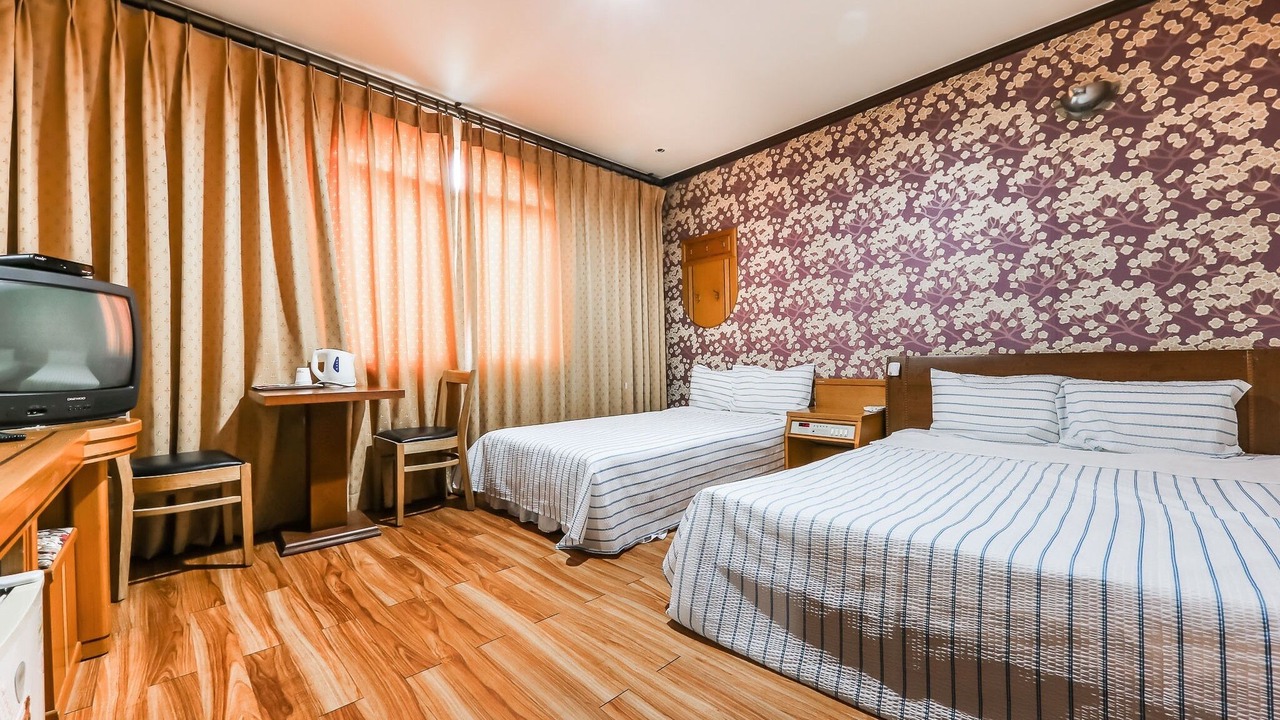 Photo of Bedroom in Holmoe