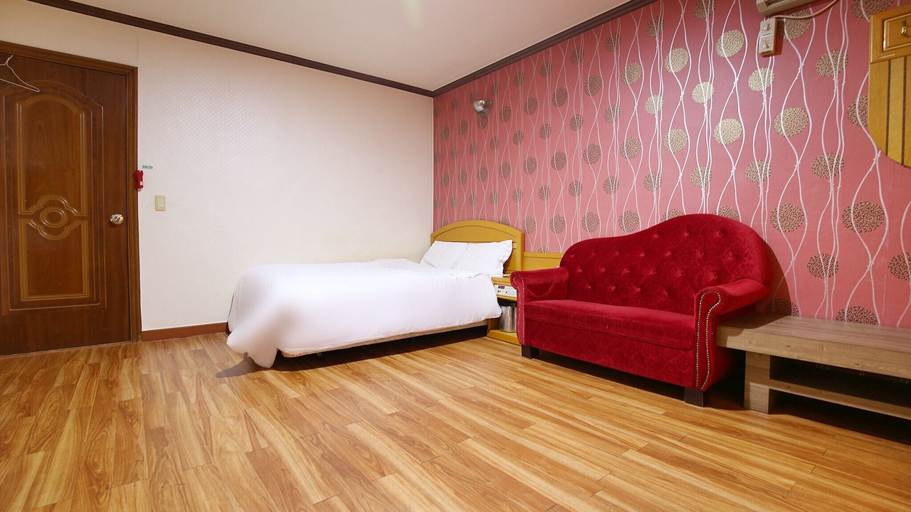 Photo of Bedroom in Holmoe