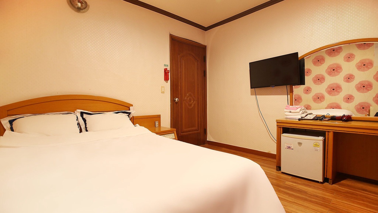 Photo of Bedroom in Holmoe