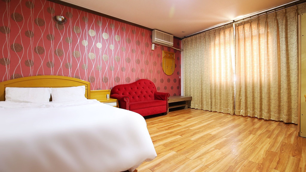 Photo of Bedroom in Holmoe