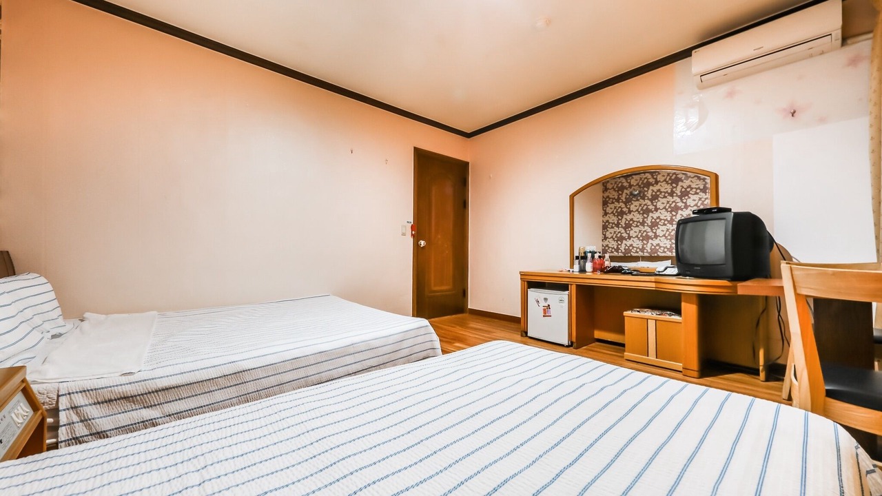 Photo of Bedroom in Holmoe