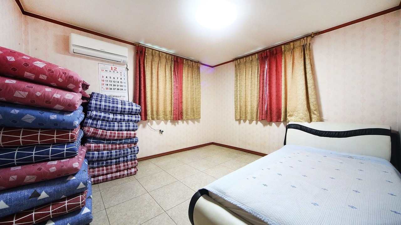Photo of Bedroom in Chungmu