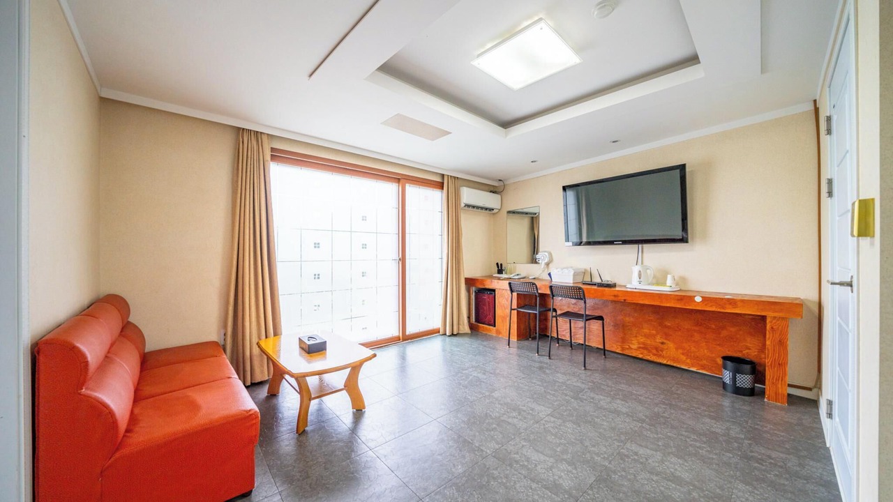 Photo of Bedroom in Oeseo