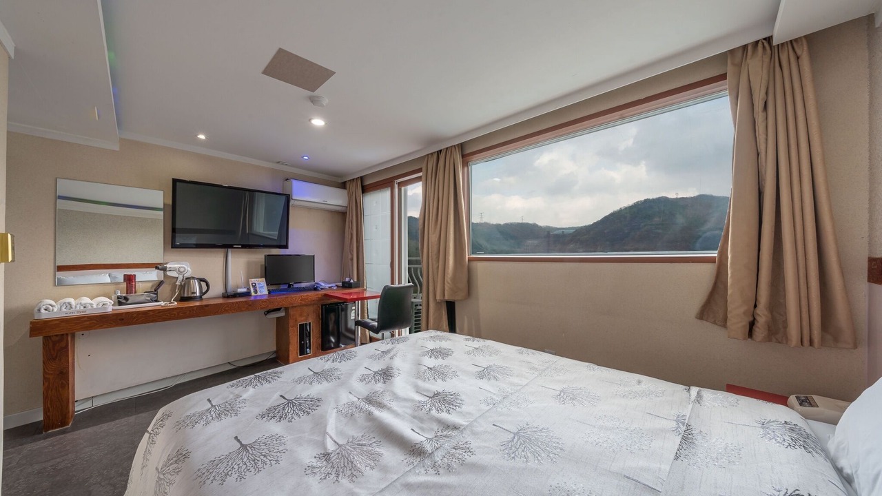 Photo of Bedroom in Oeseo