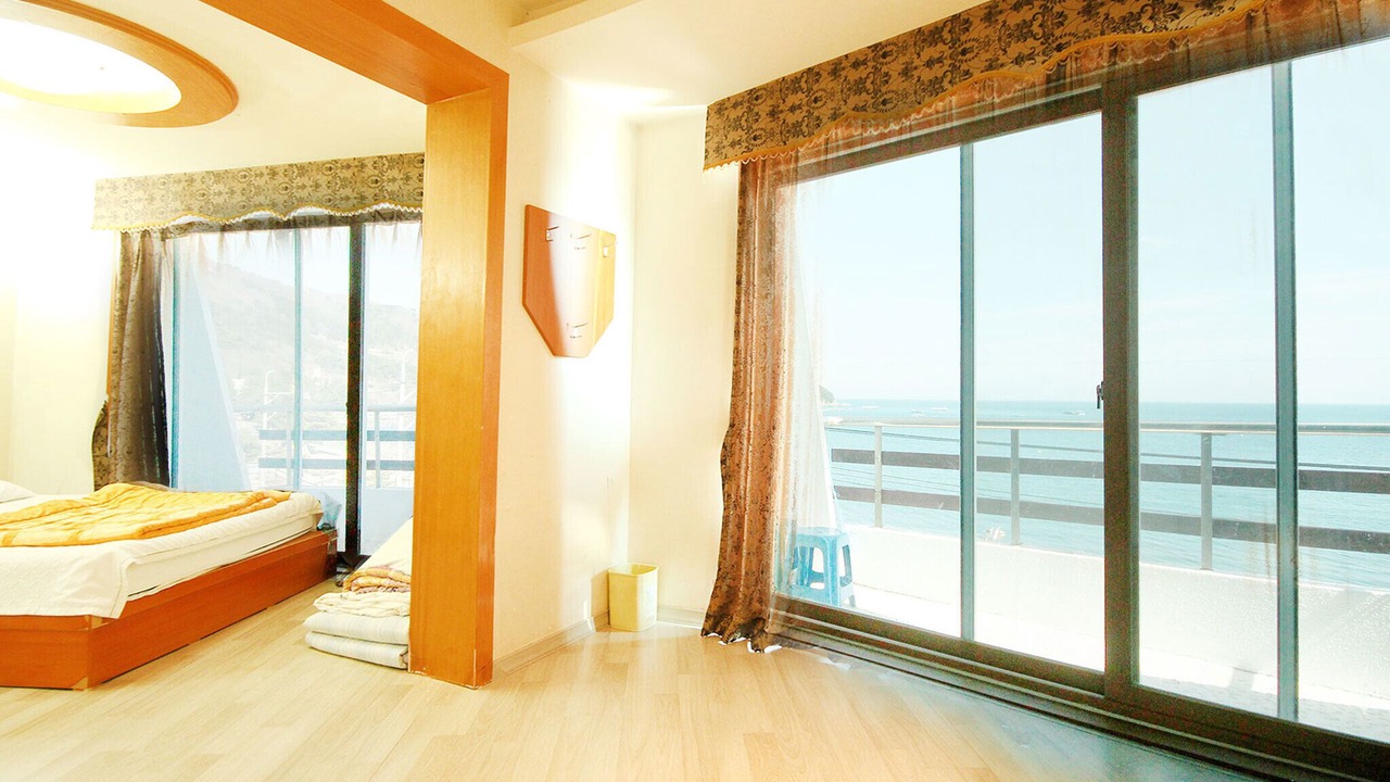 Photo of Bedroom in Geoje