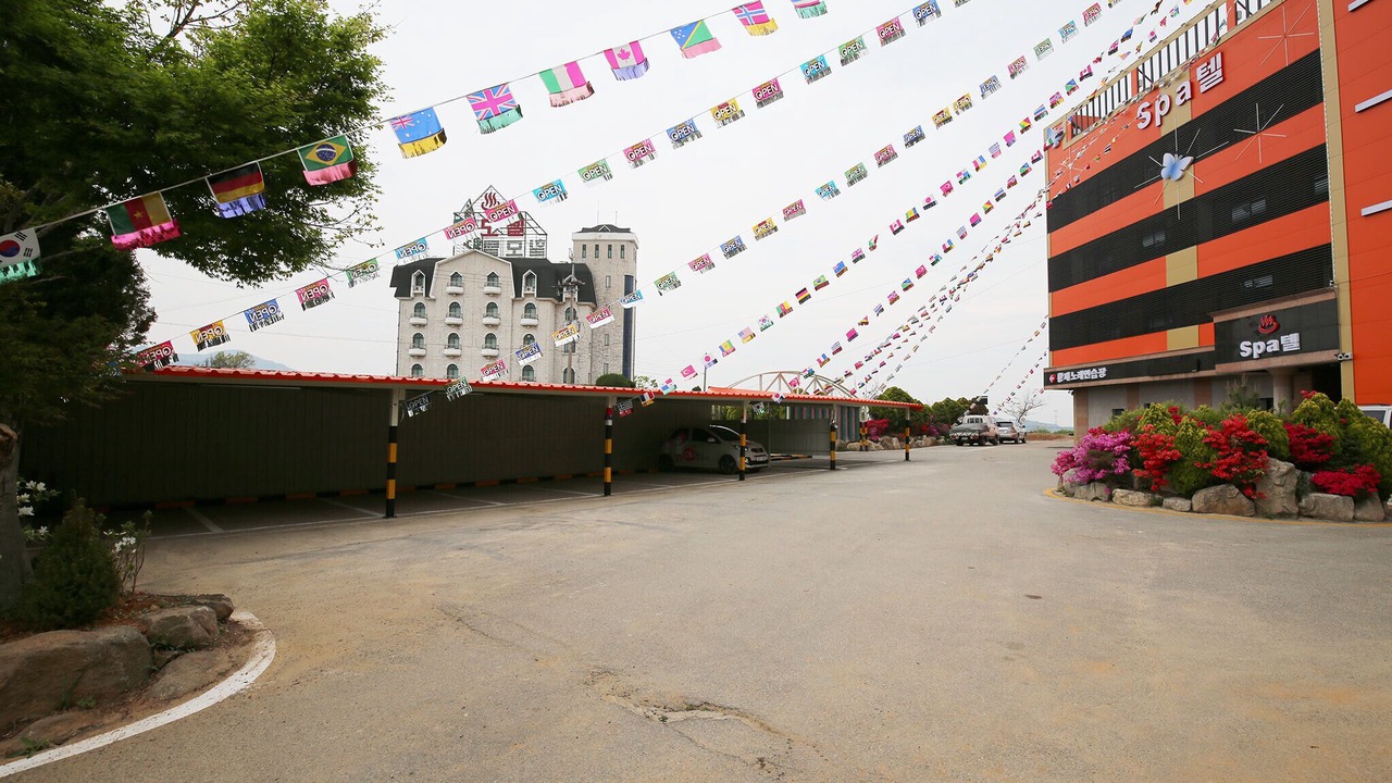 Photo of Others in Deoksan