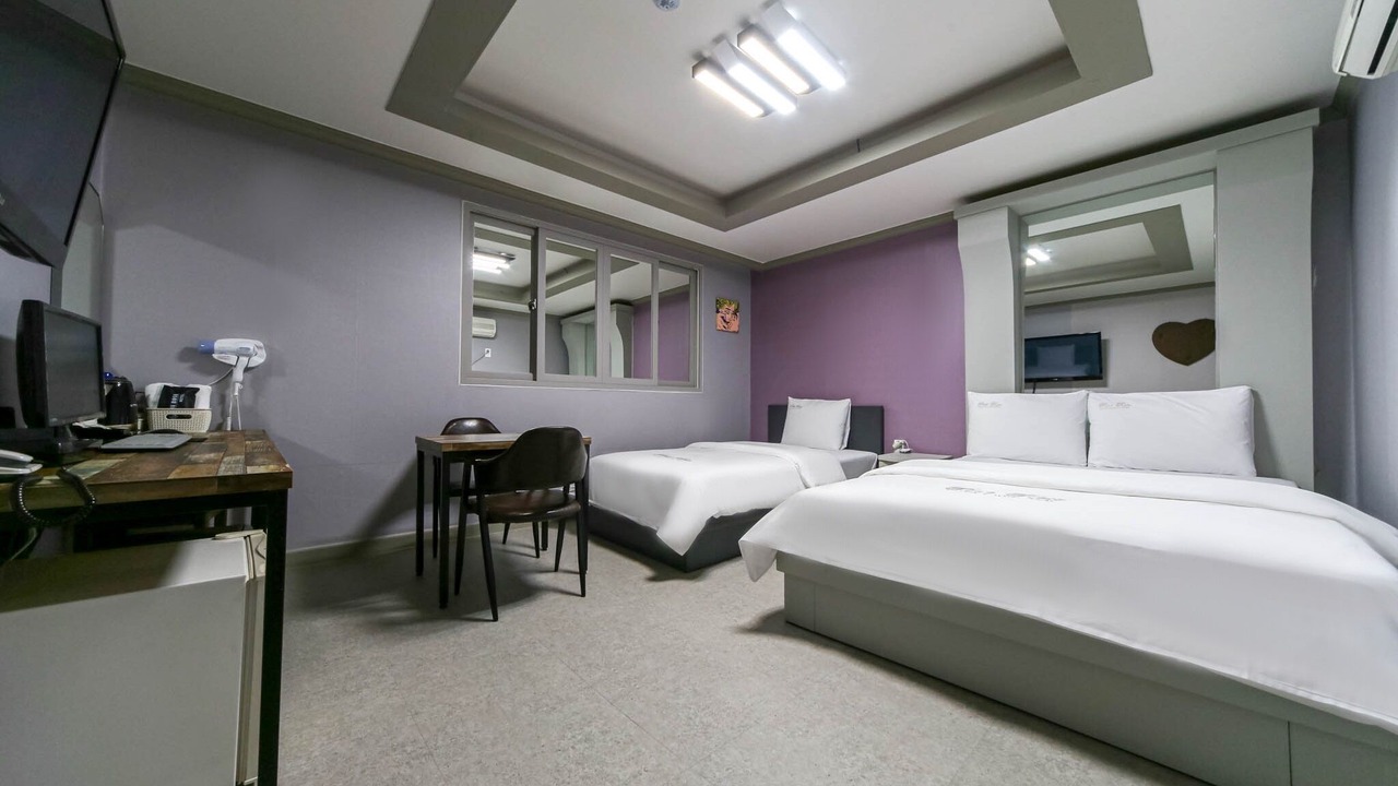 Photo of Bedroom in Gumi