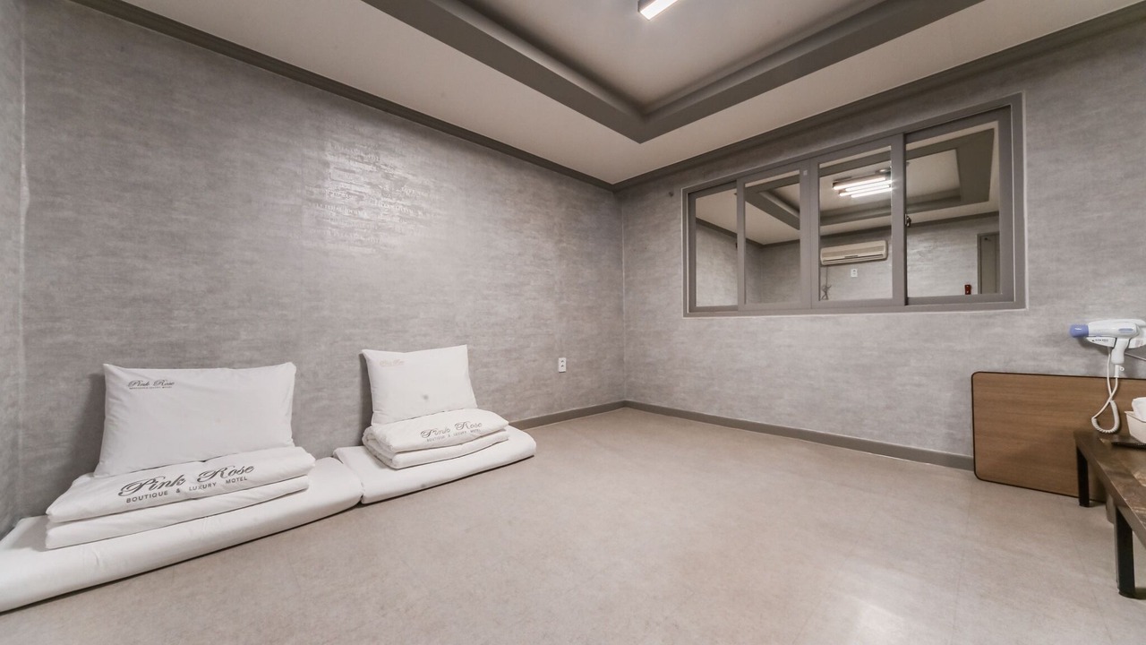 Photo of Bedroom in Gumi