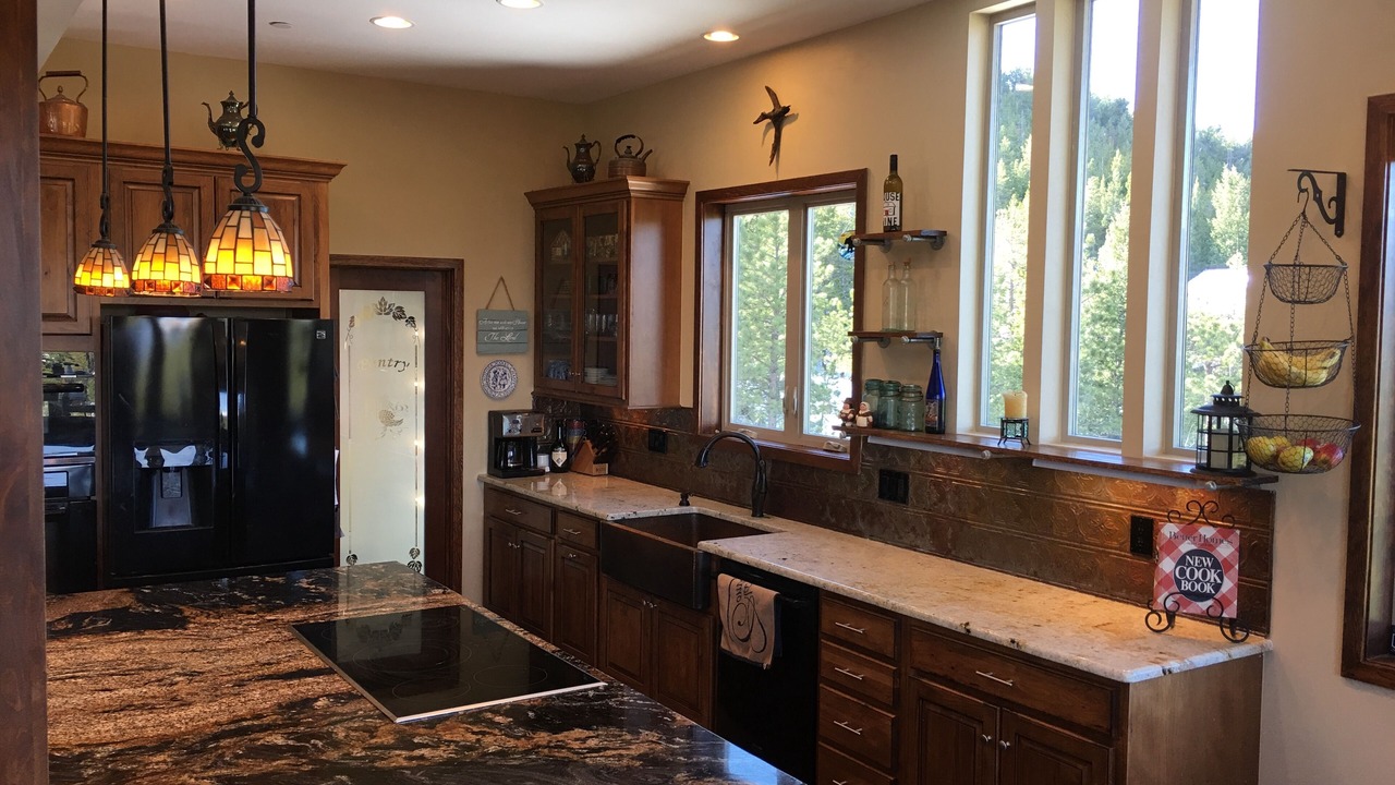 Photo of Kitchen in Coal Creek Canyon