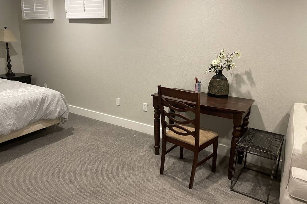 Photo of Bedroom in Old North Boulder