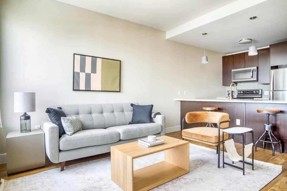 Photo of Bedroom in Hale