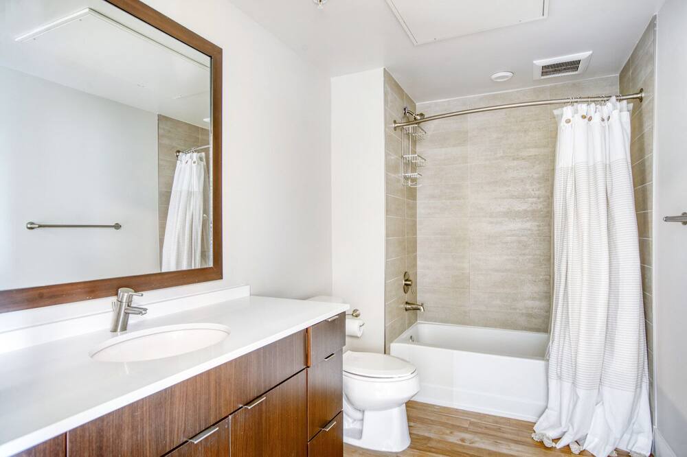 Photo of Bathroom in Hale