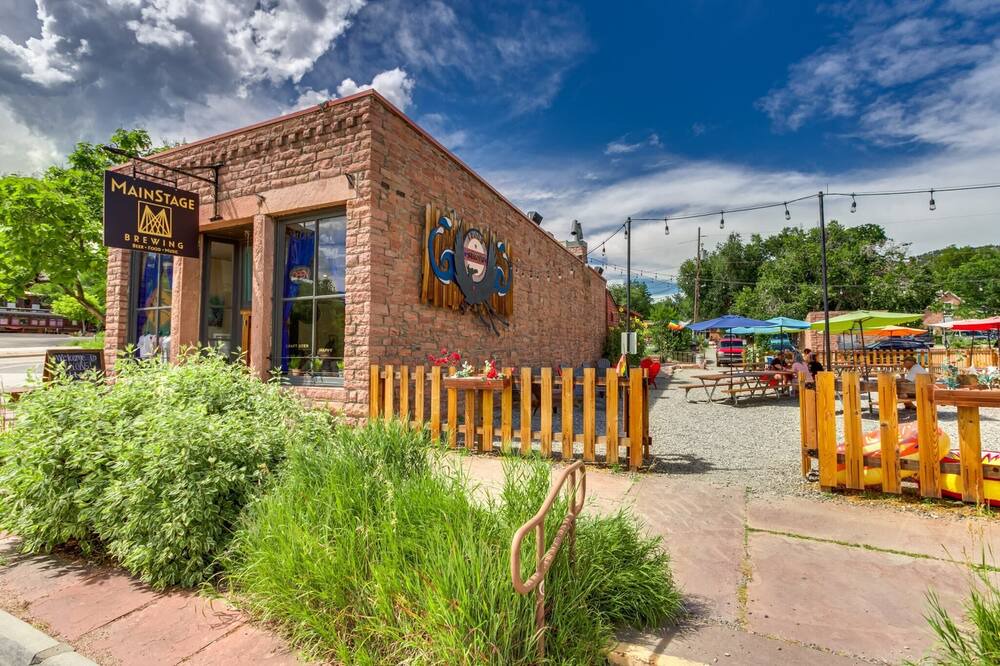 Photo of Outdoor in Lyons