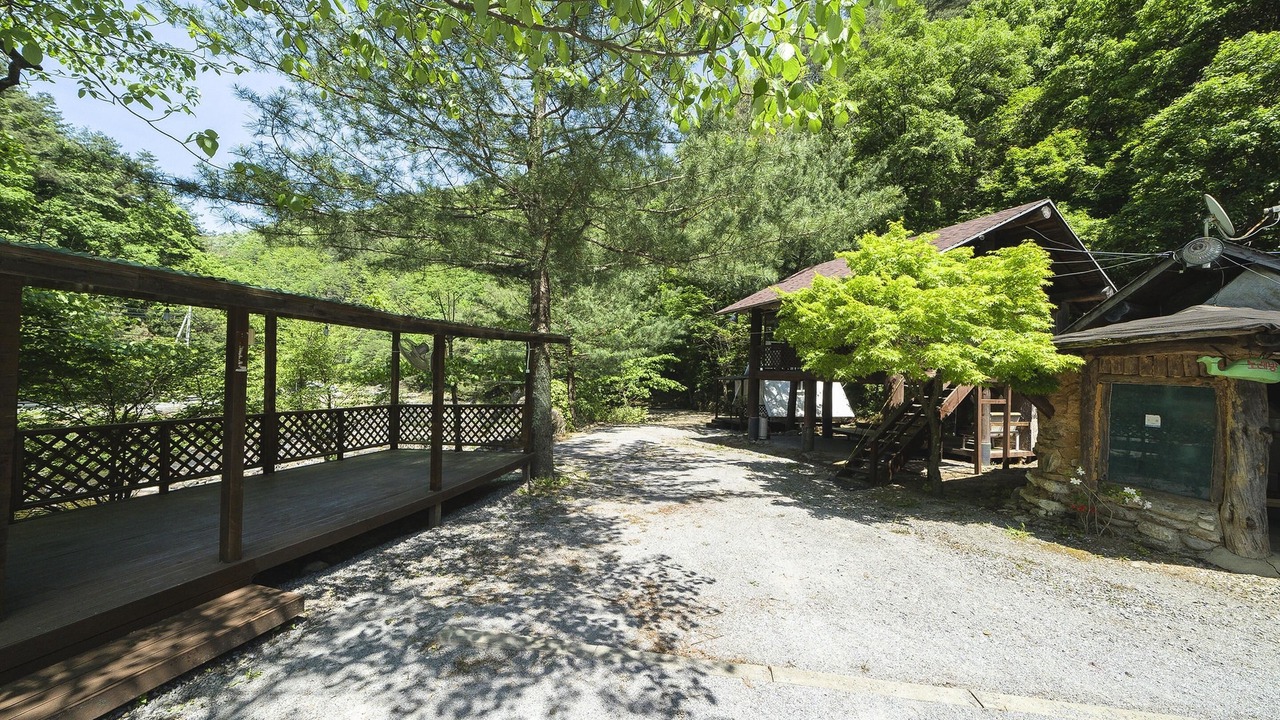 Photo of Outdoor in Gimsatgat