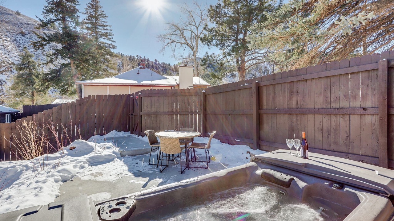 Photo of Outdoor in Lyons