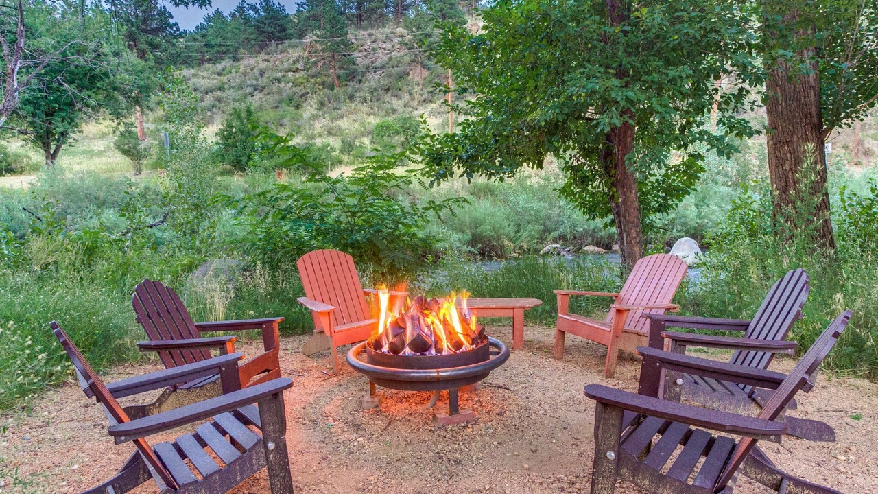 Photo of Outdoor in Lyons