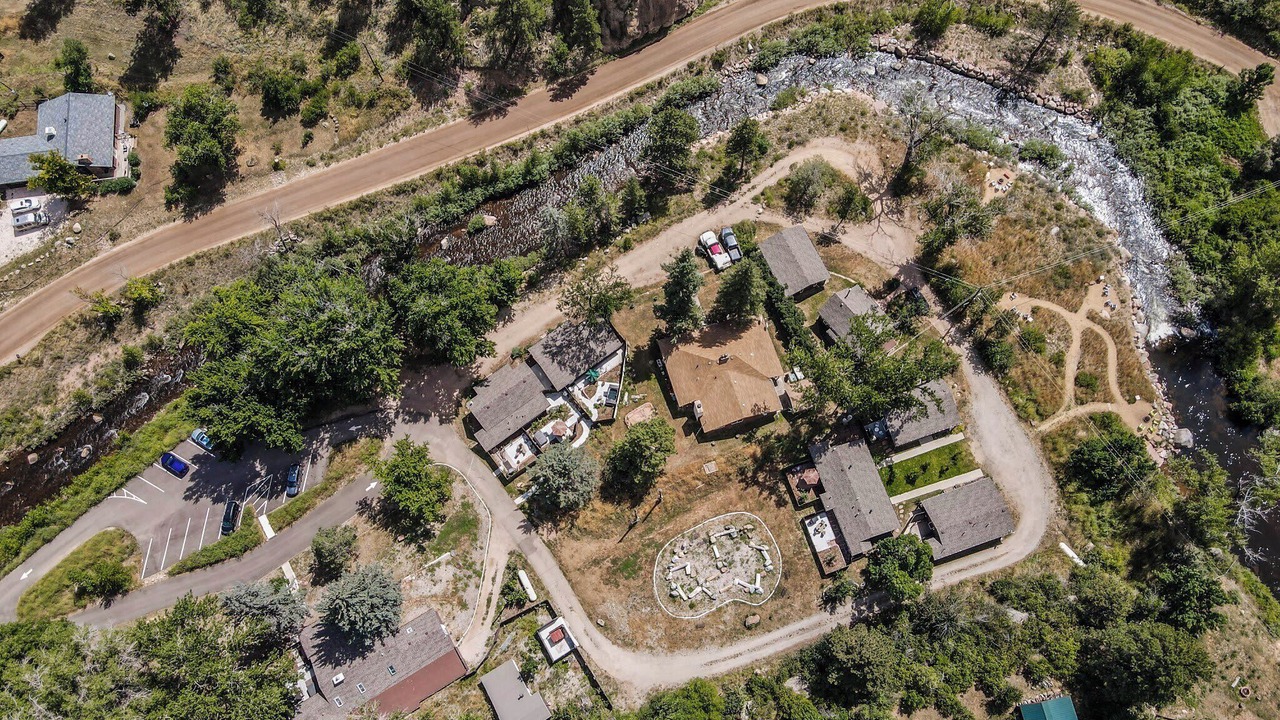 Photo of Outdoor in Lyons