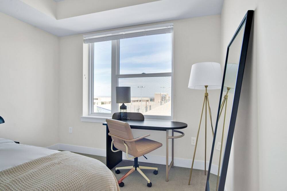 Photo of Bedroom in Hale