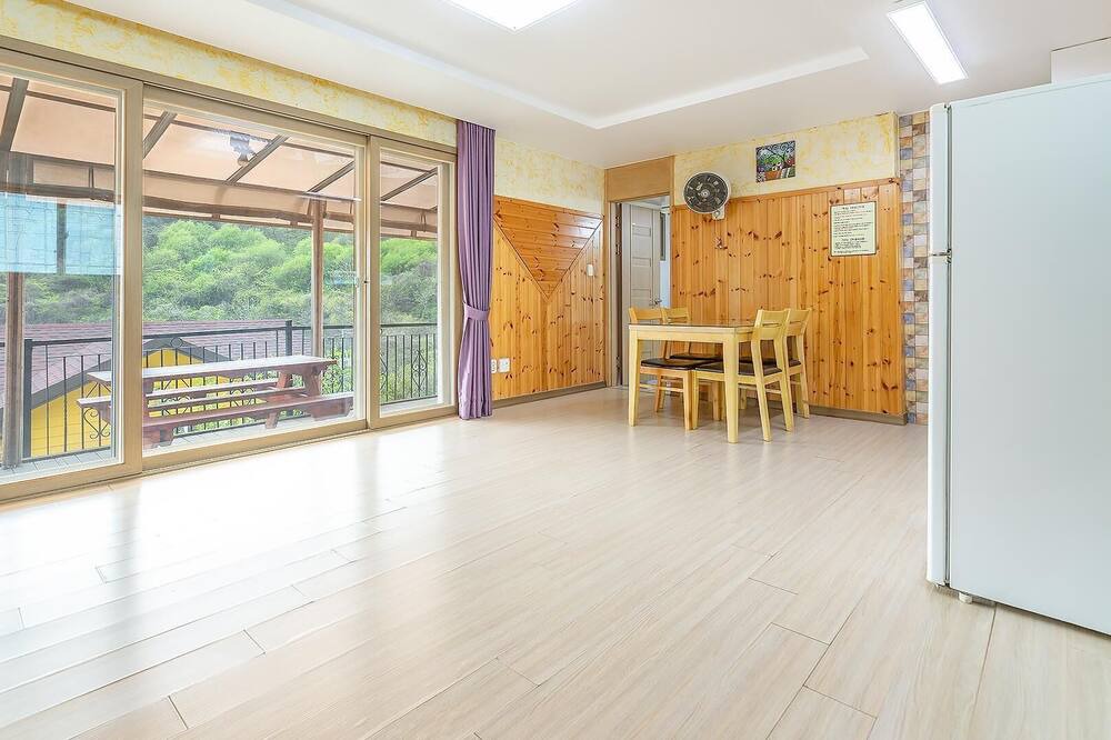 Photo of Bedroom in Oeseo