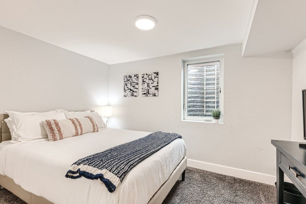 Photo of Bedroom in Lamar Heights Area