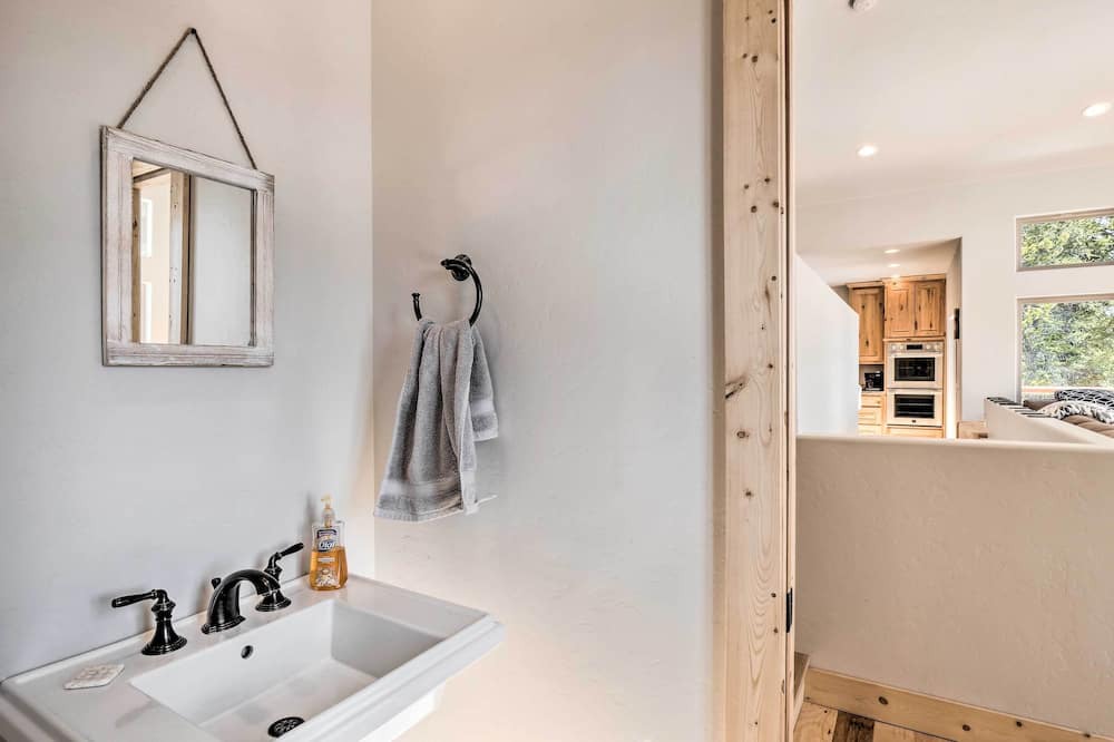 Photo of Bathroom in Valley of the Sun