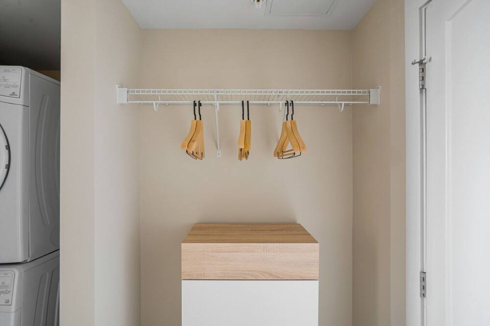 Photo of Bedroom in Hale