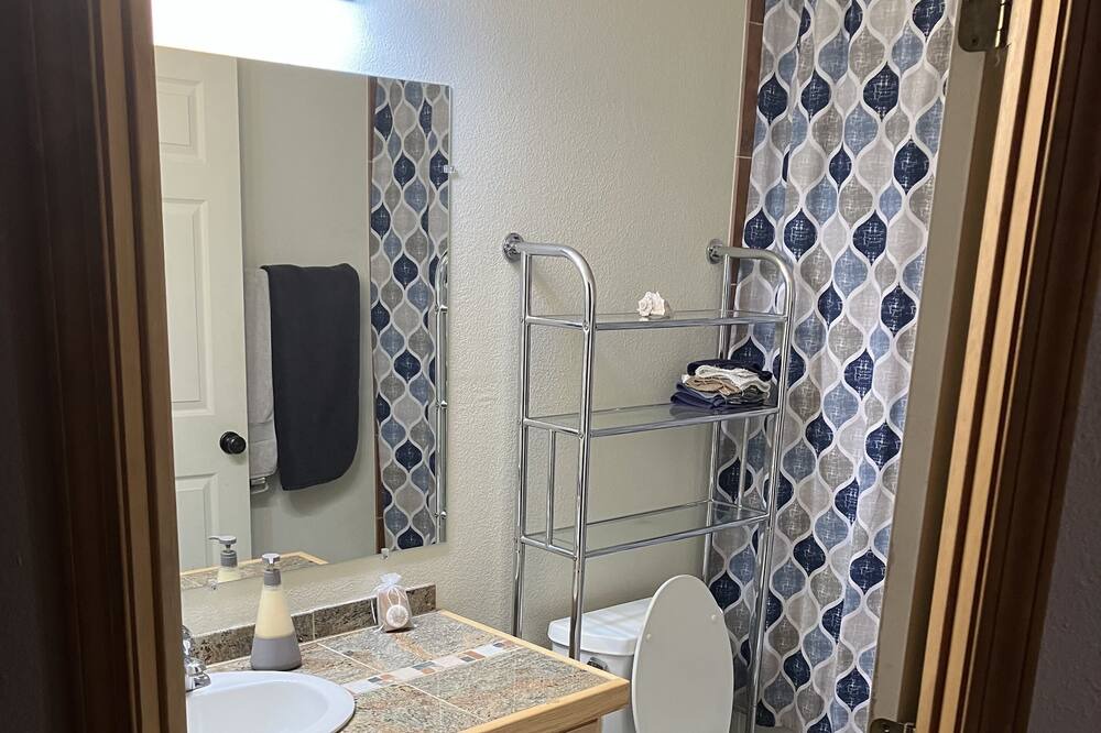 Photo of Bathroom in Forest Lakes