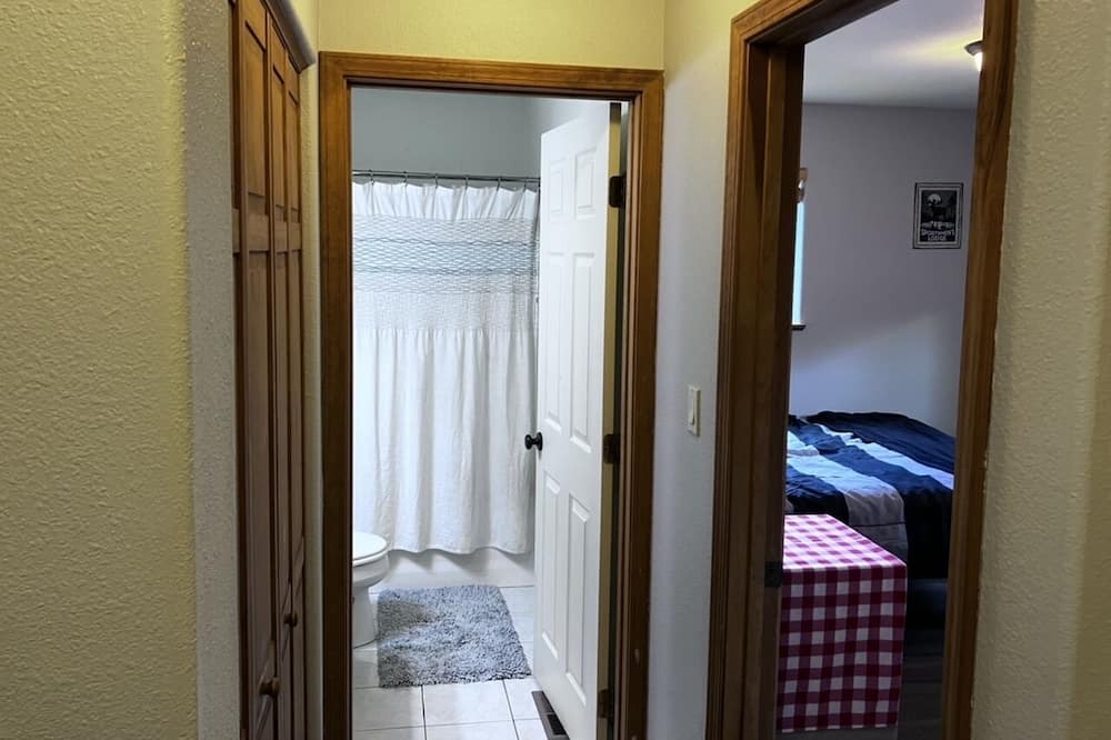 Photo of Bedroom in Forest Lakes