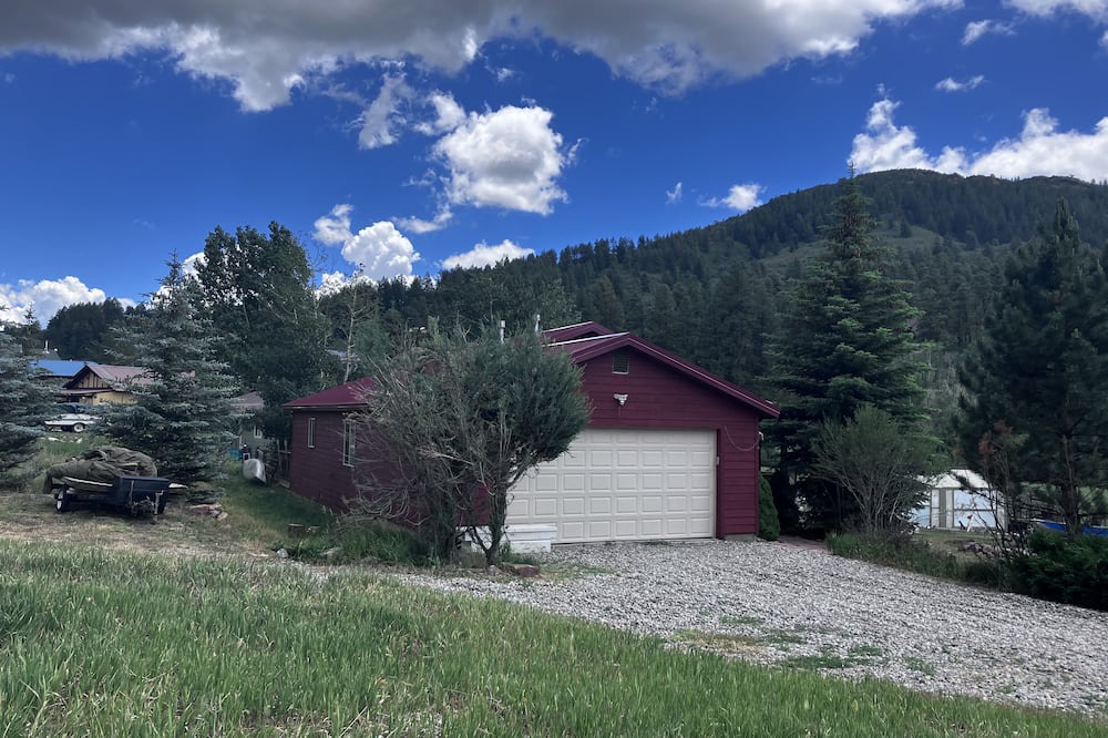 Photo of Outdoor in Forest Lakes
