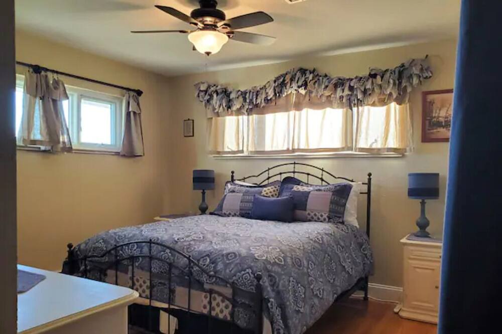 Photo of Bedroom in Broomfield
