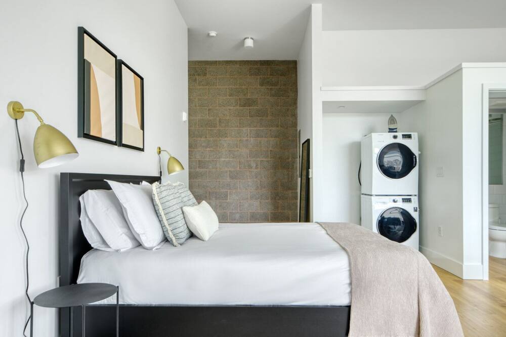 Photo of Bedroom in Cherry Creek