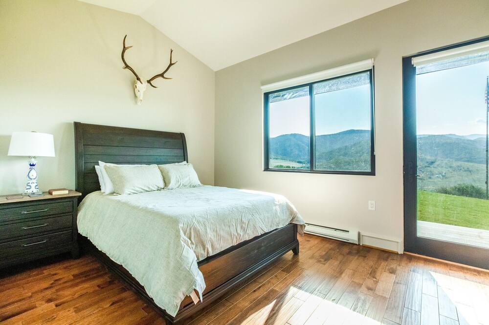 Photo of Bedroom in Buford