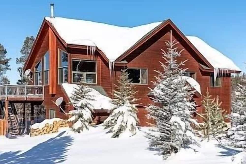 Photo of Outdoor in Grand View Highlands