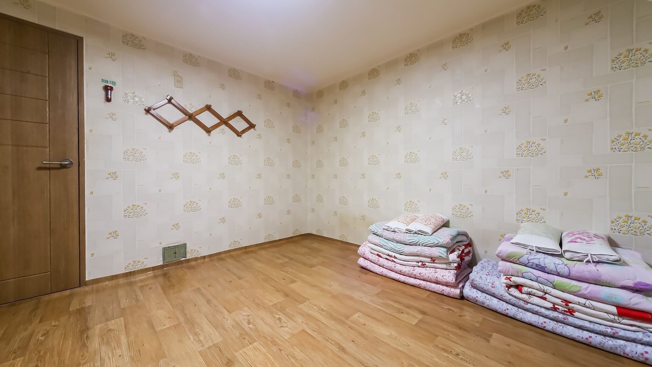 Photo of Bedroom in Okpo-dong
