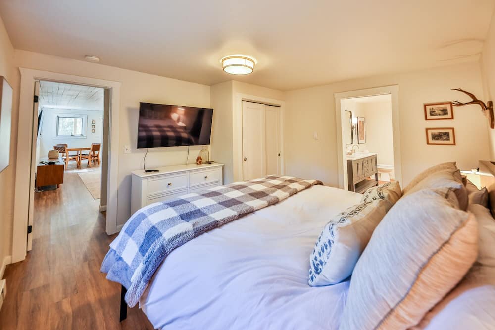 Photo of Bedroom in Sunset Ridge