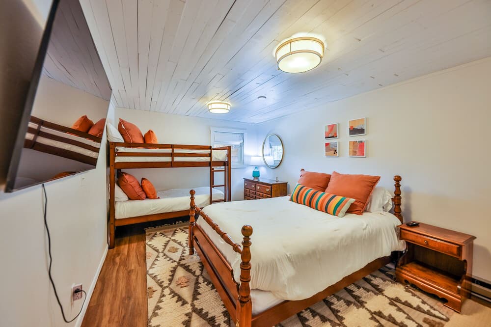 Photo of Bedroom in Sunset Ridge