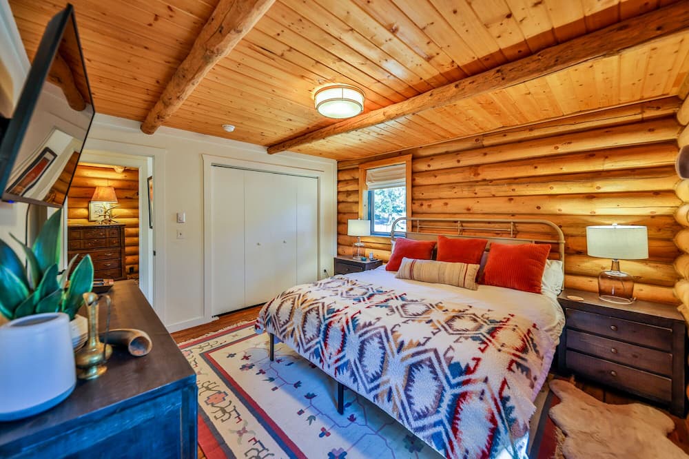 Photo of Bedroom in Sunset Ridge