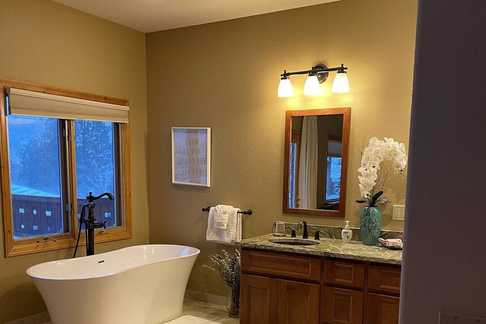 Photo of Bathroom in Allenspark