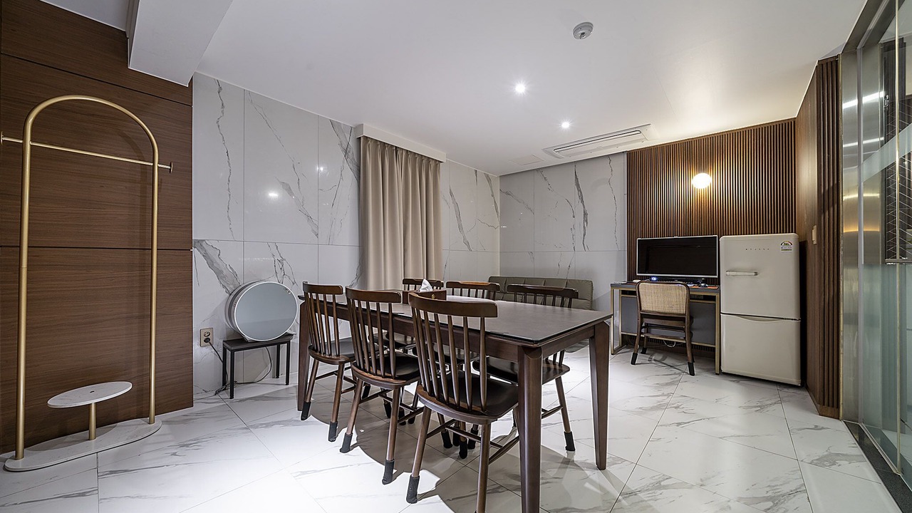Photo of Bedroom in Osan