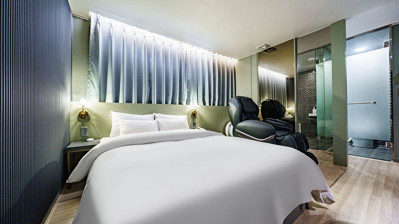 Photo of Bedroom in Osan