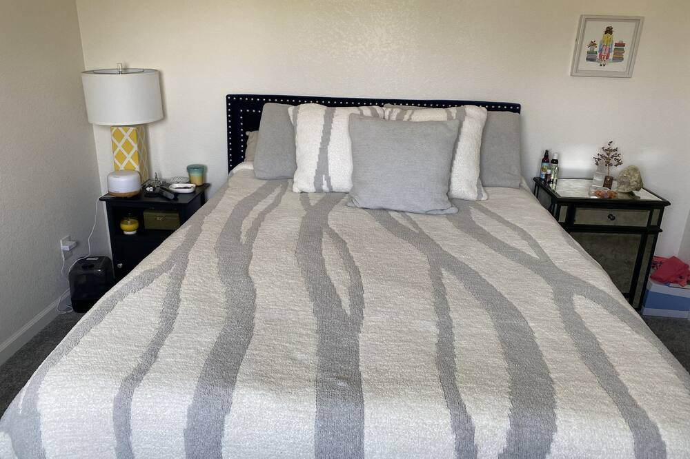 Photo of Bedroom in Erie