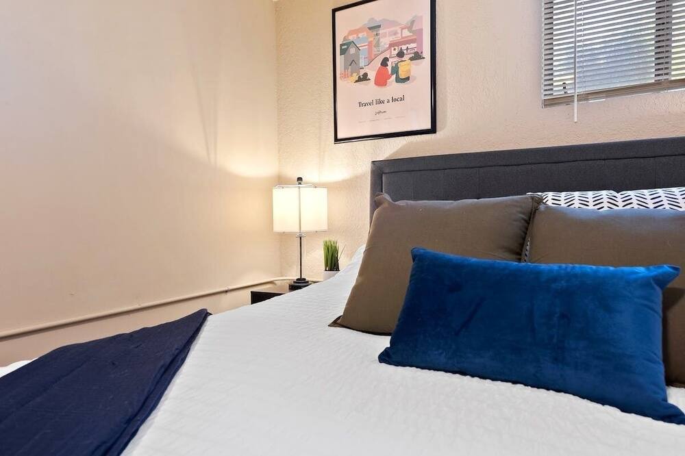 Photo of Bedroom in Sloan Lake