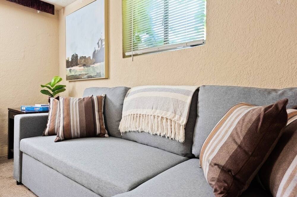 Photo of Livingroom in Sloan Lake