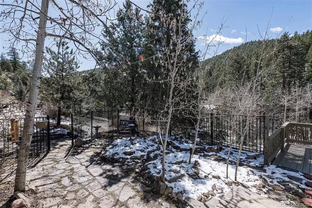 Photo of Patio Balcony in Evergreen