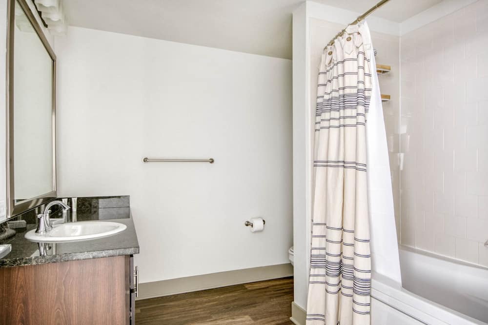 Photo of Bedroom in Ballpark